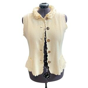 Venario Wool Women's size XL Neutral Cream Ruffled Lettuce hem Button Vest